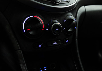 Подержанный автомобиль Hyundai Solaris Sedan 2016 года (15 фото)