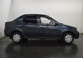 Подержанный автомобиль Renault Logan Sedan 2008 года (4 фото)
