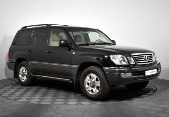 Подержанный автомобиль Lexus LX 2007 года (3 фото)