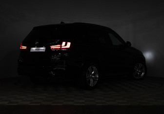Подержанный автомобиль BMW X5 2017 года (33 фото)