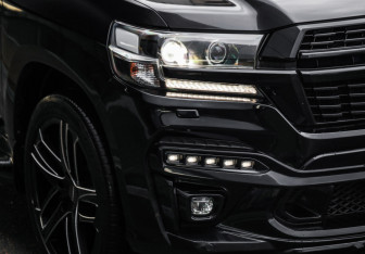Подержанный автомобиль Toyota Land Cruiser Suv 2020 года (11 фото)