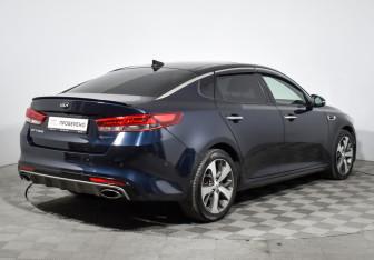 Подержанный автомобиль Kia Optima Sedan 2017 года (5 фото)