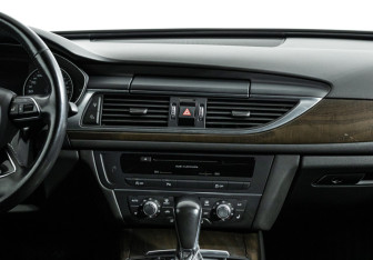 Подержанный автомобиль Audi A6 Sedan 2016 года (14 фото)