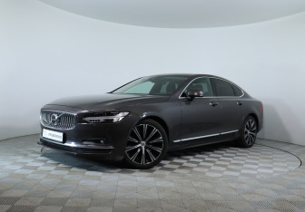 Подержанный автомобиль Volvo S90 2021 года (1 фото)