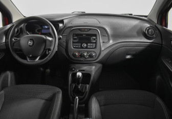 Подержанный автомобиль Renault Kaptur 2020 года (13 фото)