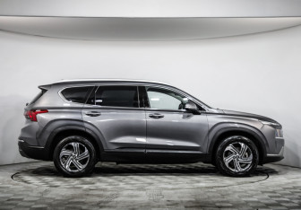 Подержанный автомобиль Hyundai Santa Fe 2020 года (4 фото)