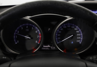 Подержанный автомобиль Mazda 3 Sedan 2011 года (12 фото)