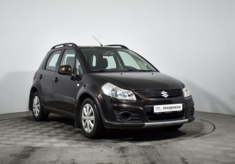 Подержанный автомобиль Suzuki SX4 Hatchback 2013 года (3 фото)