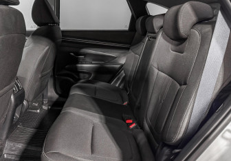 Подержанный автомобиль Hyundai Tucson 2021 года (12 фото)