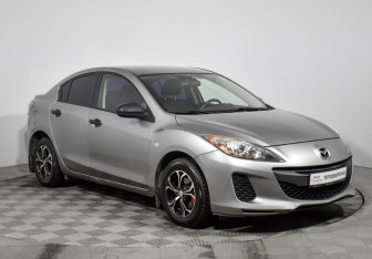 Подержанный автомобиль Mazda 3 Sedan 2011 года (3 фото)