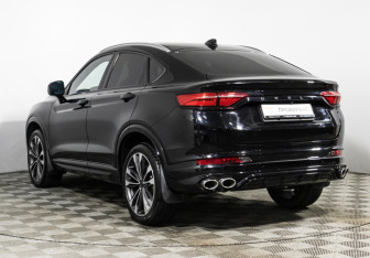 Подержанный автомобиль Geely Tugella 2022 года (7 фото)