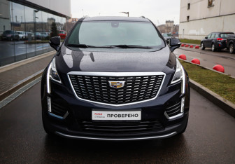Подержанный автомобиль Cadillac XT5 2021 года (2 фото)