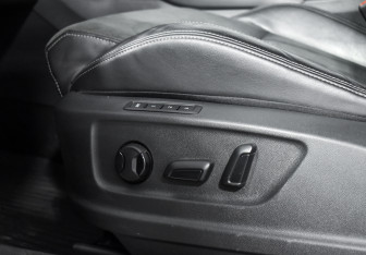 Подержанный автомобиль Skoda Karoq 2020 года (11 фото)