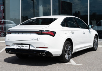 Новый Geely Preface 2024 (6 фото)