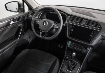 Подержанный автомобиль Volkswagen Tiguan 2017 года (9 фото)