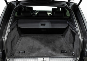 Подержанный автомобиль Land Rover Range Rover Sport 2015 года (20 фото)