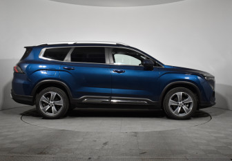Подержанный автомобиль Geely Okavango 2023 года (4 фото)