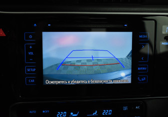 Подержанный автомобиль Toyota Corolla Sedan 2016 года (14 фото)