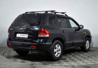 Подержанный автомобиль Hyundai Santa Fe 2010 года (5 фото)
