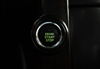 Подержанный автомобиль Toyota Land Cruiser Prado 2015 года (20 фото)