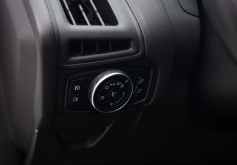 Подержанный автомобиль Ford Focus Sedan 2018 года (18 фото)