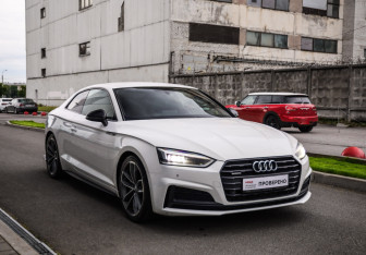 Подержанный автомобиль Audi A5 Coupe 2019 года (5 фото)