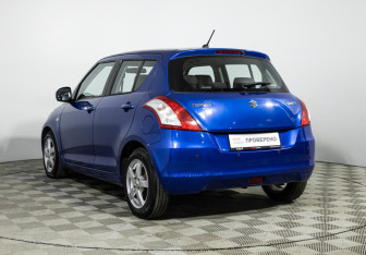 Подержанный автомобиль Suzuki Swift Hatchback 2011 года (7 фото)