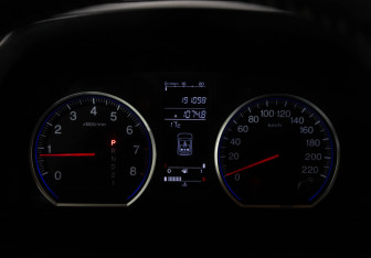 Подержанный автомобиль Honda CR-V 2008 года (18 фото)