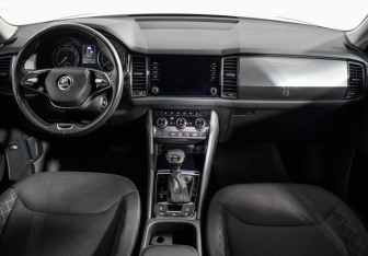 Подержанный автомобиль Skoda Kodiaq 2021 года (14 фото)