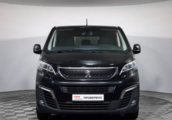 Подержанный автомобиль Peugeot Traveller 2021 года (2 фото)