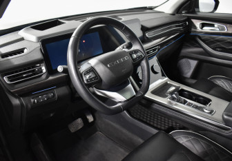 Подержанный автомобиль Exeed VX 2023 года (9 фото)