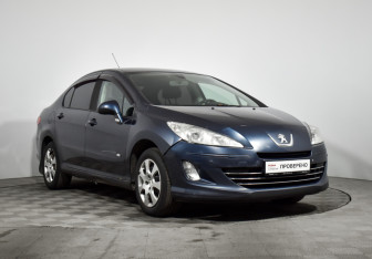 Подержанный автомобиль Peugeot 408 2015 года (3 фото)