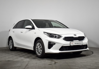 Подержанный автомобиль Kia Ceed Hatchback 2018 года (3 фото)