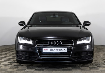 Подержанный автомобиль Audi A7 2012 года (2 фото)