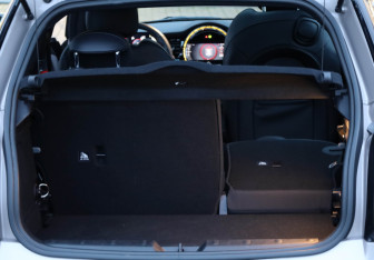 Подержанный автомобиль MINI Hatch 2021 года (32 фото)