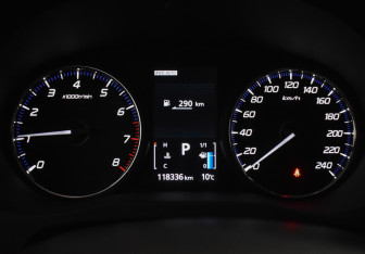 Подержанный автомобиль Mitsubishi Outlander 2017 года (23 фото)