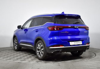 Подержанный автомобиль Chery Tiggo 7 Pro 2022 года (7 фото)