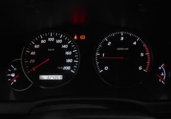 Подержанный автомобиль Toyota Land Cruiser Prado 2002 года (20 фото)