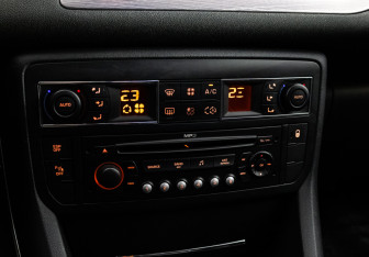 Подержанный автомобиль Citroen C5 Sedan 2008 года (14 фото)