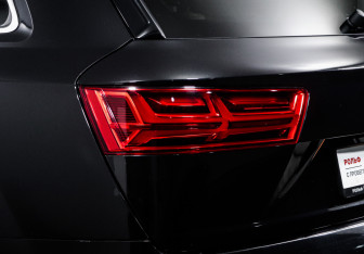 Подержанный автомобиль Audi Q7 2018 года (55 фото)