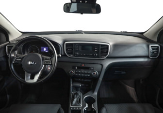 Подержанный автомобиль Kia Sportage 2019 года (9 фото)