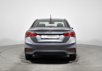 Подержанный автомобиль Hyundai Solaris Sedan 2017 года (6 фото)