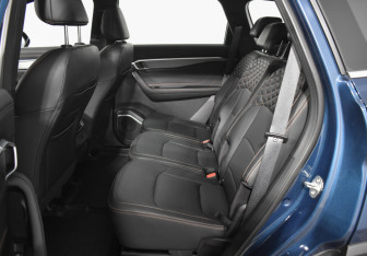 Подержанный автомобиль Geely Okavango 2024 года (11 фото)