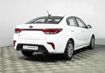 Подержанный автомобиль Kia Rio Sedan 2018 года (5 фото)