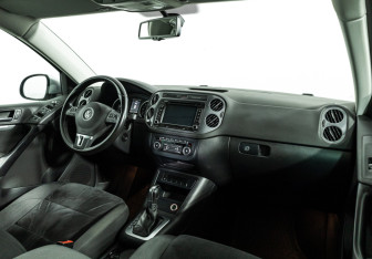 Подержанный автомобиль Volkswagen Tiguan 2013 года (9 фото)