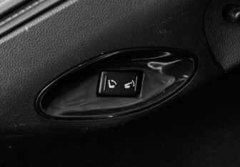 Подержанный автомобиль Infiniti QX50 2017 года (24 фото)