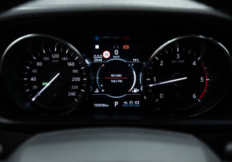 Подержанный автомобиль Land Rover Discovery 2019 года (21 фото)