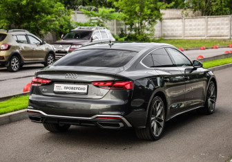 Подержанный автомобиль Audi A5 Liftback 2020 года (6 фото)