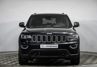 Подержанный автомобиль Jeep Grand Cherokee 2018 года (2 фото)