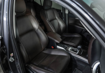 Подержанный автомобиль Toyota Fortuner 2017 года (30 фото)